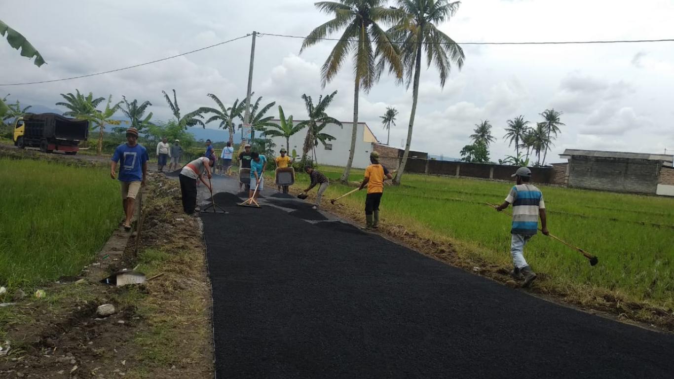 PENGASPALAN JALAN DARI PROGRAM BKK KABUPATEN SLEMAN