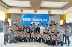 PENGAMBILAN SUMPAH DAN PELANTIKAN DUKUH SAREN KALURAHAN SUMBERRAHAYU